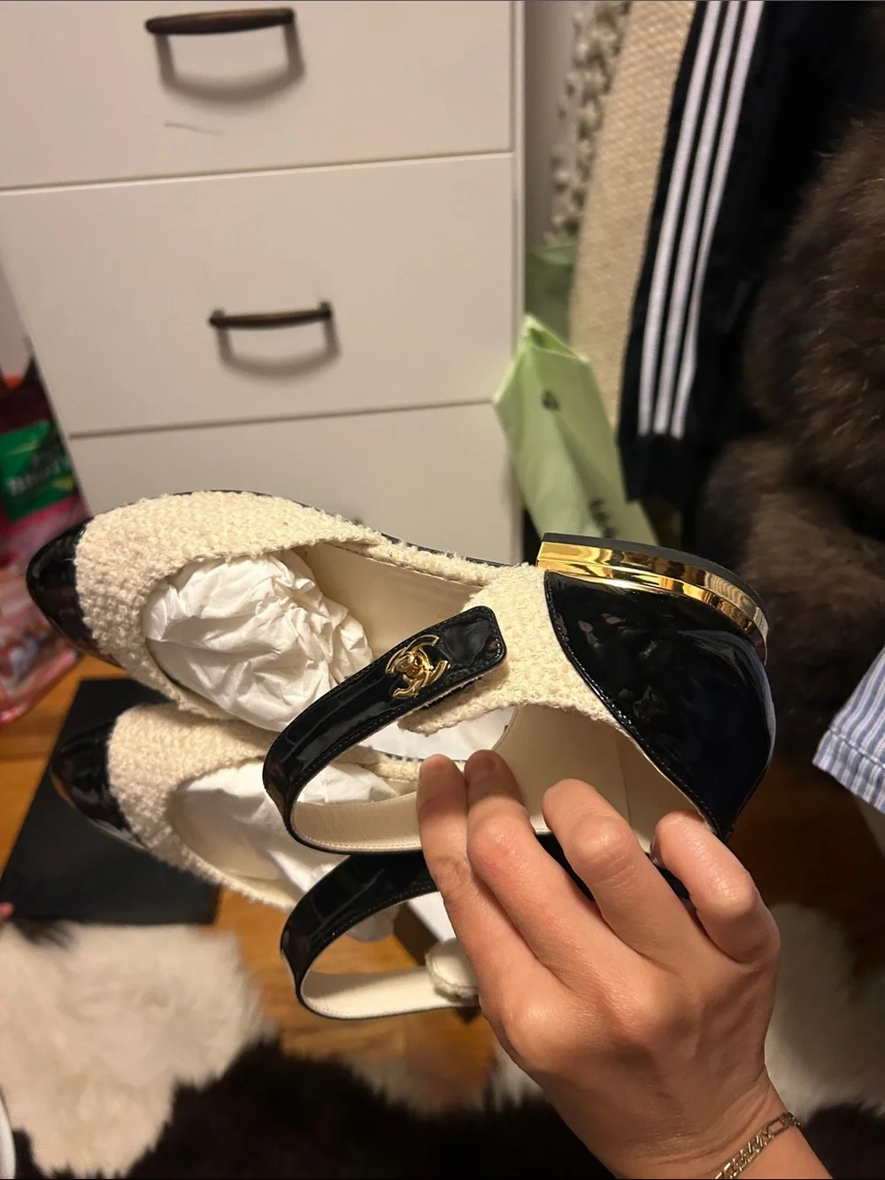 CHANEL Black Patent Leather and Cream Tweed Slingback Flats